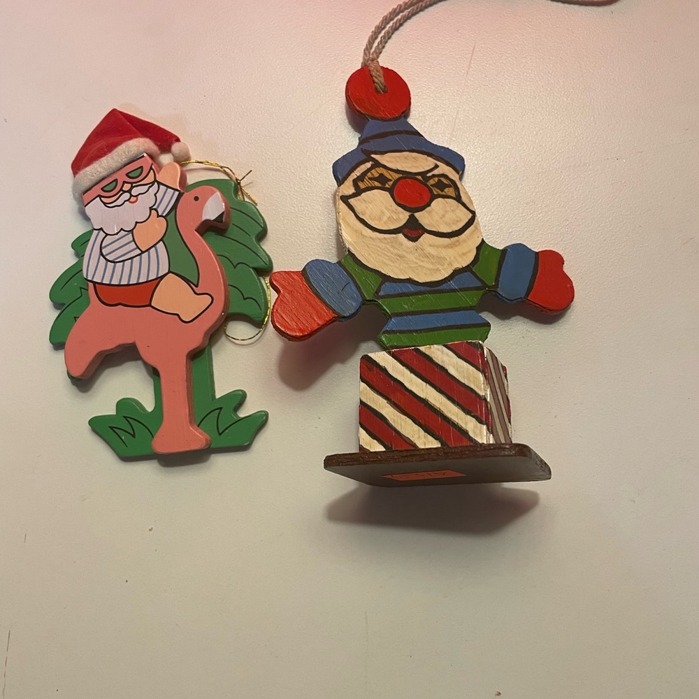 Vtg Hand Painted Flat Wood Christmas Ornaments
